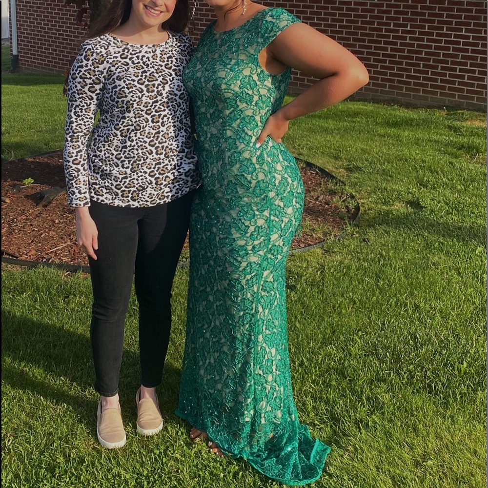 Sherri Hill size 8 prom dress